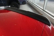 Dodge Challenger SRT Demon cu 16 kilometri la bord