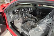Dodge Challenger SRT Demon cu 16 kilometri la bord