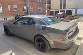 Dodge Challenger SRT Demon cu 41 de kilometri la bord