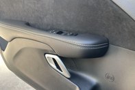 Dodge Challenger SRT Demon cu 41 de kilometri la bord