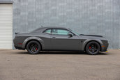 Dodge Challenger SRT Demon cu 82 de kilometri la bord
