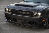 Dodge Challenger SRT Demon cu caroserie realizata integral din fibra de carbon