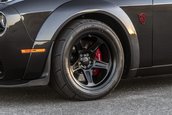 Dodge Challenger SRT Demon cu caroserie realizata integral din fibra de carbon