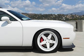 Dodge Challenger SRT Hellcat cu jante Forgiato
