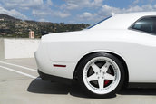 Dodge Challenger SRT Hellcat cu jante Forgiato