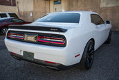 Dodge Challenger SRT Hellcat cu transmisie manuala