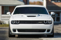 Dodge Challenger SRT Hellcat cu transmisie manuala