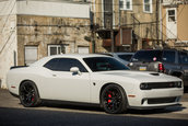 Dodge Challenger SRT Hellcat cu transmisie manuala