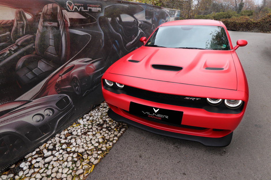 Dodge Challenger SRT Hellcat de la Vilner