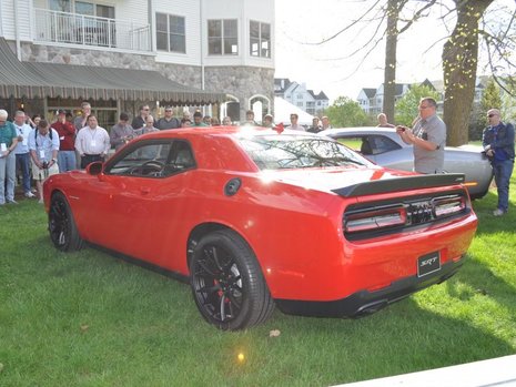 Dodge Challenger SRT Hellcat - Poze Reale