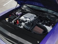 Dodge Challenger SRT Hellcat transformat in Dodge Charger