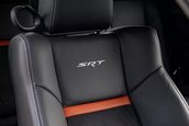 Dodge Challenger SRT8 cu 1.6 kilometri pe bord