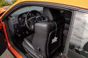 Dodge Challenger SRT8 cu 1.6 kilometri pe bord