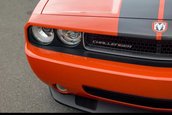 Dodge Challenger SRT8 cu 1.6 kilometri pe bord