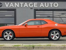 Dodge Challenger SRT8 cu 1.6 kilometri pe bord