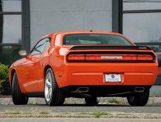 Dodge Challenger SRT8 cu 1.6 kilometri pe bord