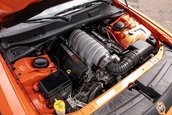 Dodge Challenger SRT8 cu 1.6 kilometri pe bord