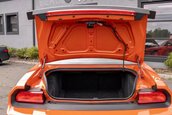 Dodge Challenger SRT8 cu 1.6 kilometri pe bord