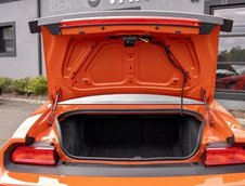 Dodge Challenger SRT8 cu 1.6 kilometri pe bord