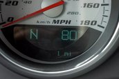 Dodge Challenger SRT8 cu 1.6 kilometri pe bord