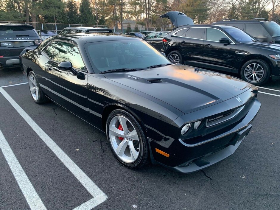 Dodge Challenger SRT8 cu 11 mile