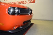 Dodge Challenger SRT8 cu 37 de kilometri la bord