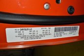 Dodge Challenger SRT8 cu 37 de kilometri la bord