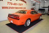Dodge Challenger SRT8 cu 37 de kilometri la bord