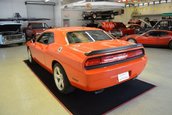Dodge Challenger SRT8 cu 37 de kilometri la bord