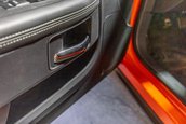 Dodge Challenger SRT8 cu 931 de kilometri la bord