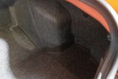Dodge Challenger SRT8 cu 931 de kilometri la bord