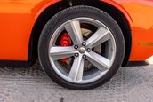 Dodge Challenger SRT8 cu 931 de kilometri la bord