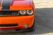 Dodge Challenger SRT8 cu 931 de kilometri la bord