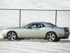 Dodge Challenger SRT8 necamuflat