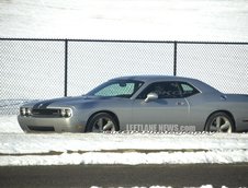 Dodge Challenger SRT8 necamuflat