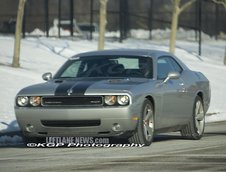 Dodge Challenger SRT8 necamuflat