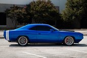 Dodge Challenger transformat in Dodge Charger