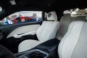 Dodge Challenger transformat in Dodge Charger