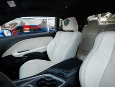 Dodge Challenger transformat in Dodge Charger