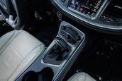 Dodge Challenger transformat in Dodge Charger