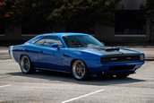 Dodge Challenger transformat in Dodge Charger