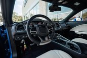 Dodge Challenger transformat in Dodge Charger