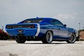 Dodge Challenger transformat in Dodge Charger