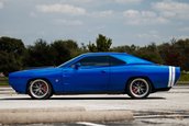 Dodge Challenger transformat in Dodge Charger