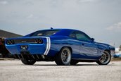 Dodge Challenger transformat in Dodge Charger