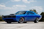 Dodge Challenger transformat in Dodge Charger