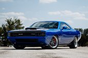 Dodge Challenger transformat in Dodge Charger