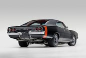 Dodge Charger cu motor de 9.4 litri