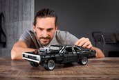 Dodge Charger din LEGO