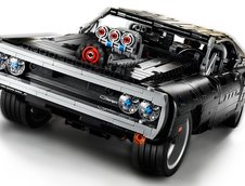 Dodge Charger din LEGO